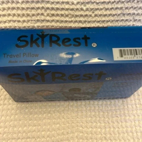 Sky Rest Travel Pillow - Picture 3 of 3